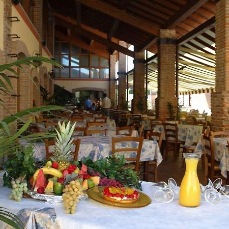 Camping Bella Italia In Peschiera Del Garda - Gardasee Apartman Kültér fotó