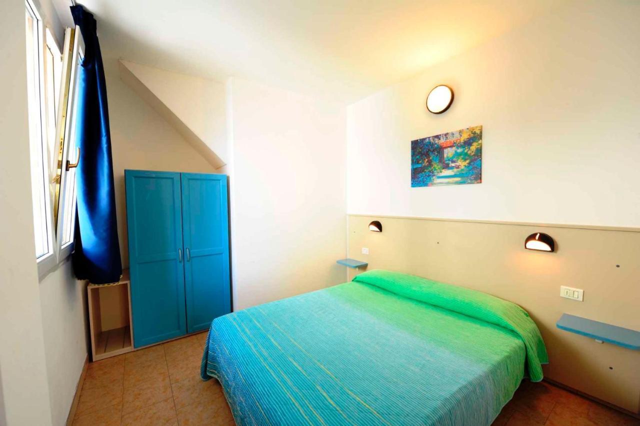 Camping Bella Italia In Peschiera Del Garda - Gardasee Apartman Kültér fotó