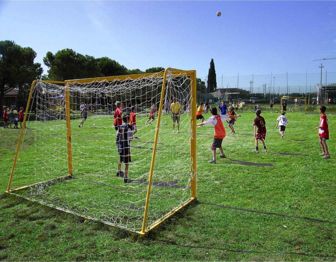 Camping Bella Italia In Peschiera Del Garda - Gardasee Apartman Kültér fotó
