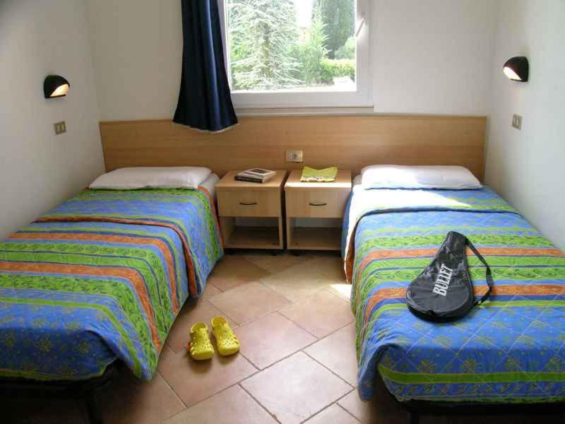 Camping Bella Italia In Peschiera Del Garda - Gardasee Apartman Kültér fotó