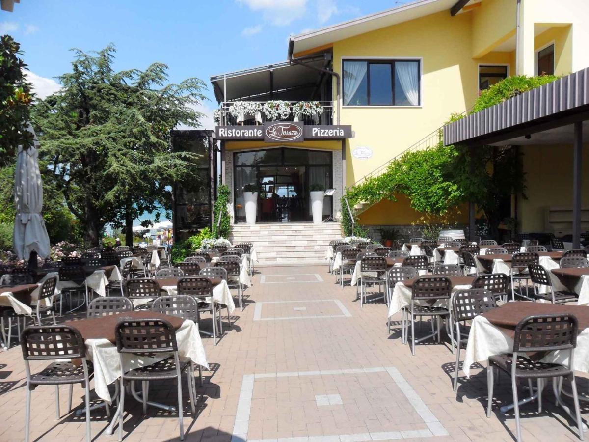 Camping Bella Italia In Peschiera Del Garda - Gardasee Kültér fotó