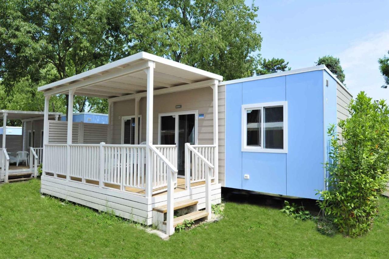 Camping Bella Italia In Peschiera Del Garda - Gardasee Apartman Kültér fotó