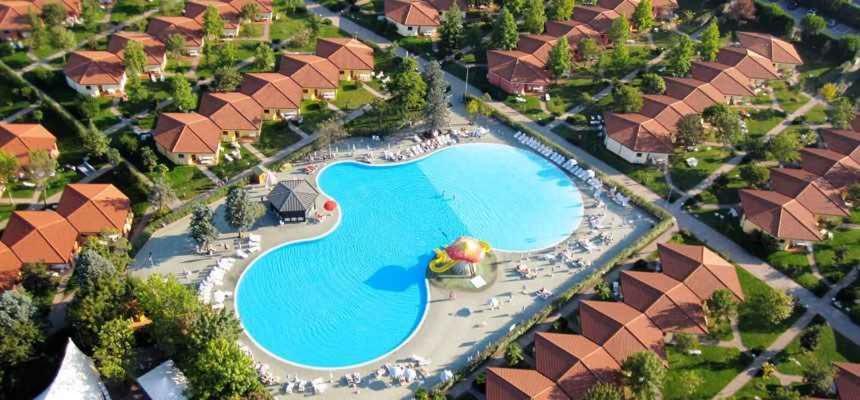 Camping Bella Italia In Peschiera Del Garda - Gardasee Kültér fotó